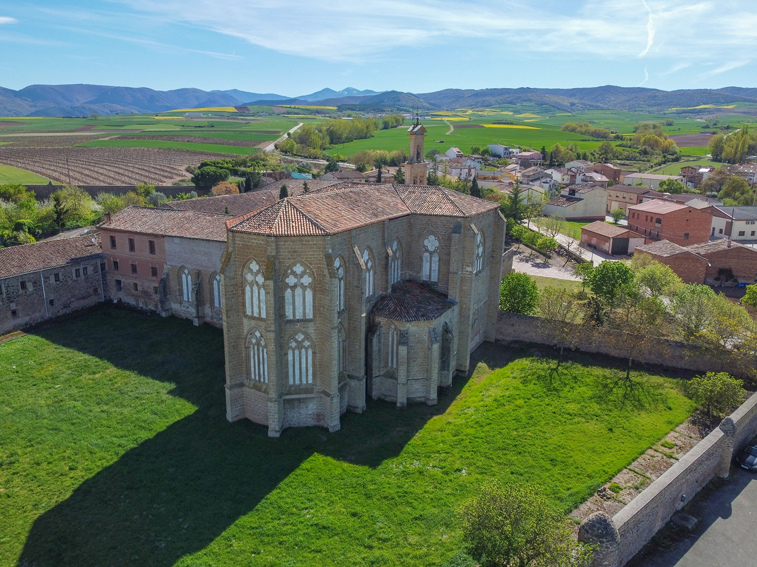 Ábside gótico